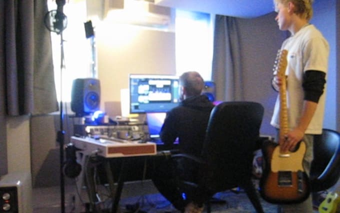 ghost write song lyrics or vocal melodies for your song