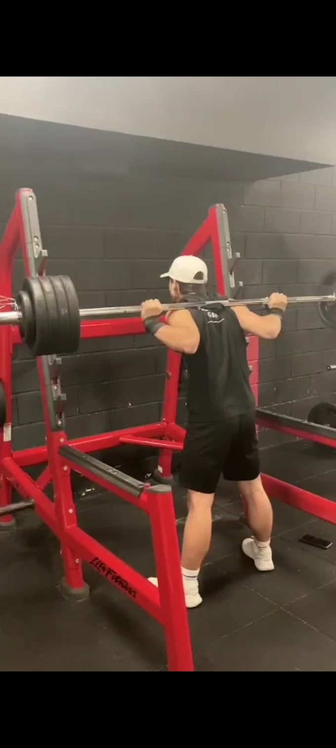 Teach you how train at the gym with video and images by Ivaanmartinez