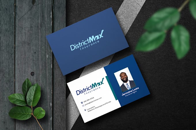 design a professional minimalist business card