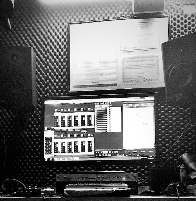 Online mixing and mastering for your songs and your projects by