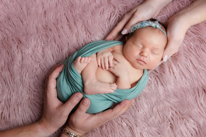 retouch newborn,maternity and people
