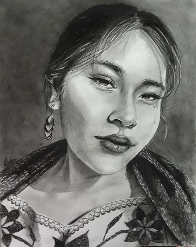 make a portrait drawn in pencil