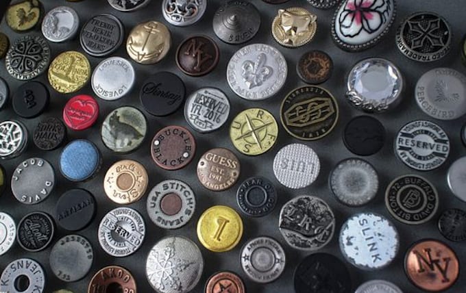 design custom jean buttons, clothing buttons and labels
