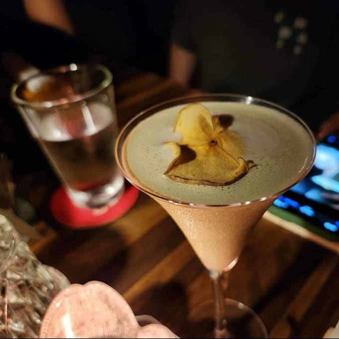 create bespoke cocktail or mocktail recipes for your needs