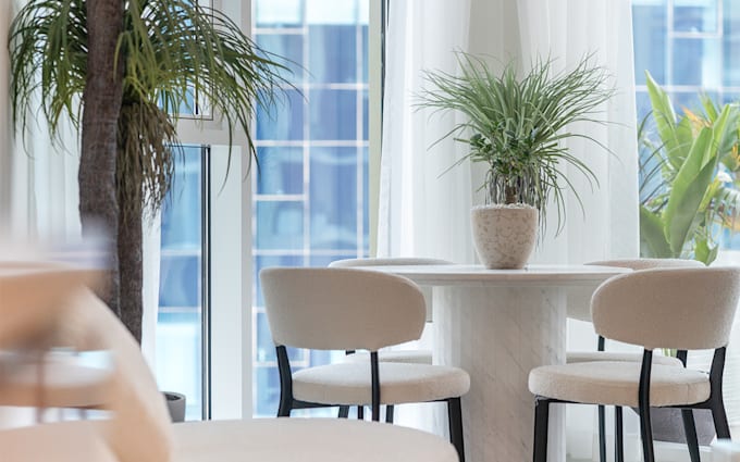 do professional airbnb and real estate photography in dubai