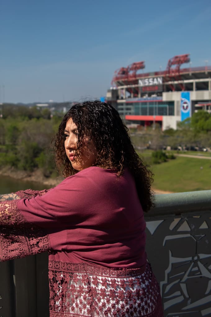 do photoshoots ranging from engagement, senior, maternity, and etc