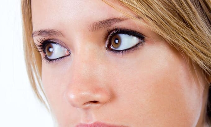 analyze nonverbal behavior and micro expressions