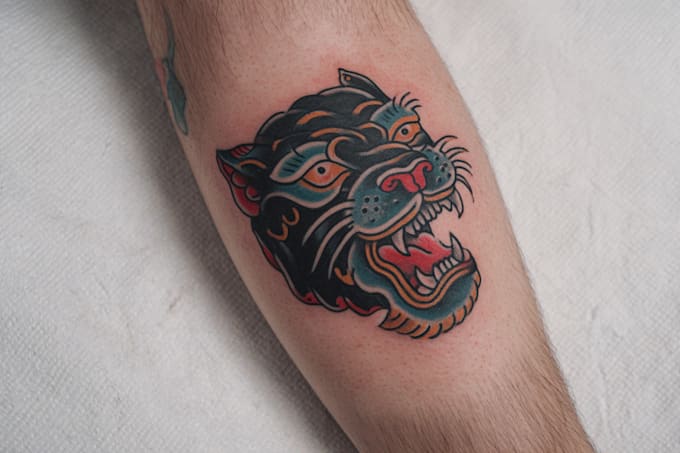 create a traditional or old school style tattoo design