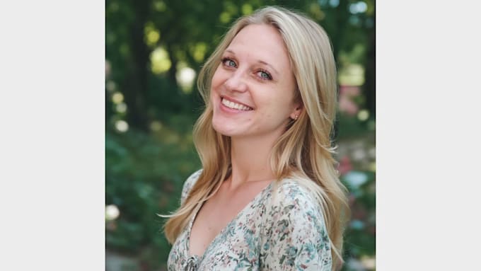 create ai generated linkedin profile photo headshots