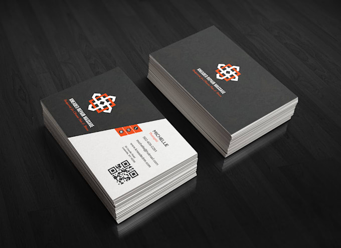design a professional and modern business card