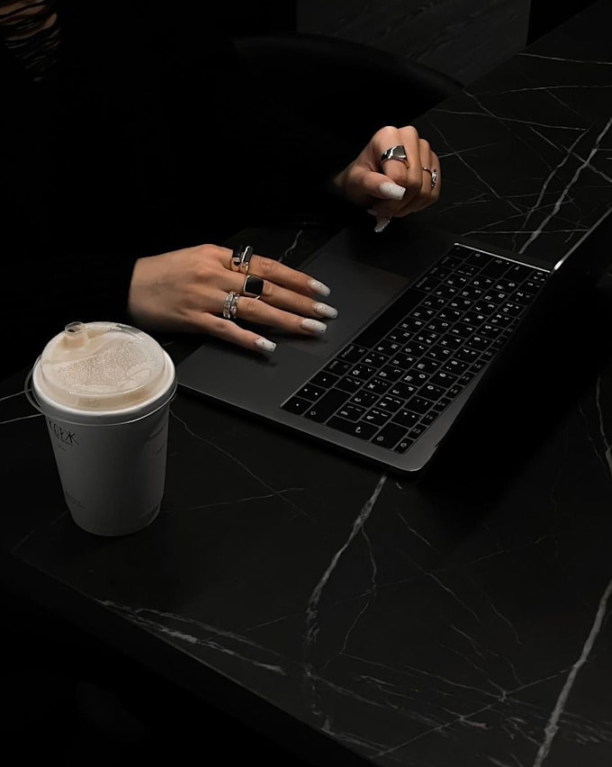 write high quality articles, blog posts, and creative texts