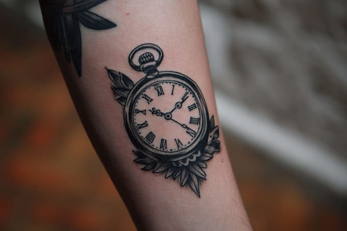 make old school style tattoo design
