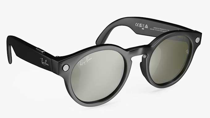 do 3d eyewear design and sunglasses modeling