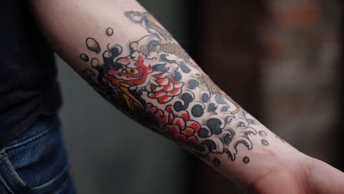 create old school or traditional tattoo design