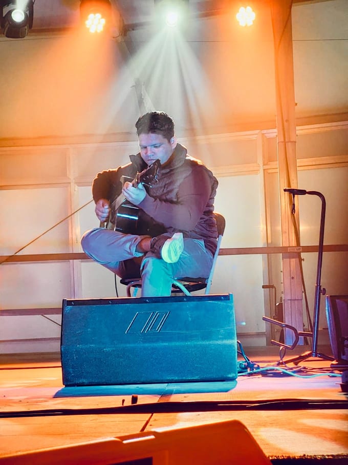 record professional e acoustic guitar for your song