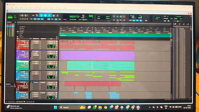 edit, clean and enhance your vocals with autotune, eq and compression
