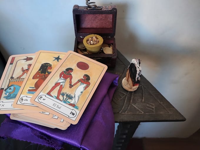do a professional y2k style tarot reading for your future