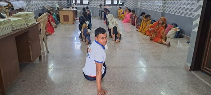 teach yoga online in hindi