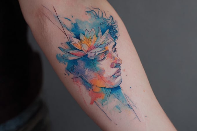 custom an abstract black tattoo design