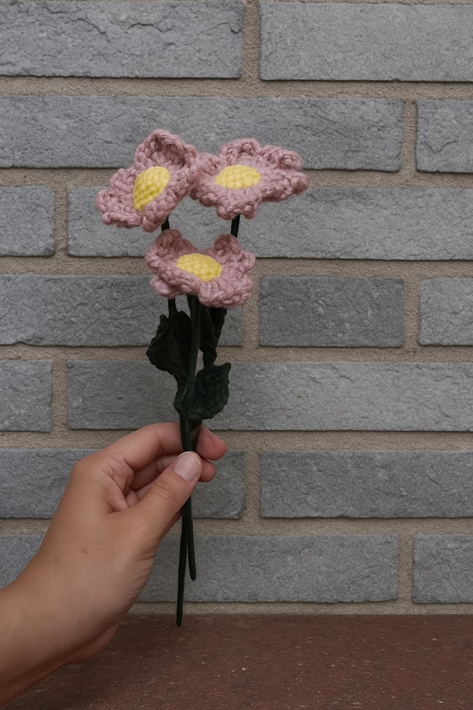 make handmade crochet flowers and flower bouquets
