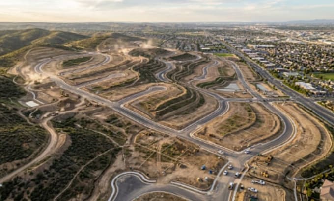 draw topographic maps, subdivision plans and land survey maps