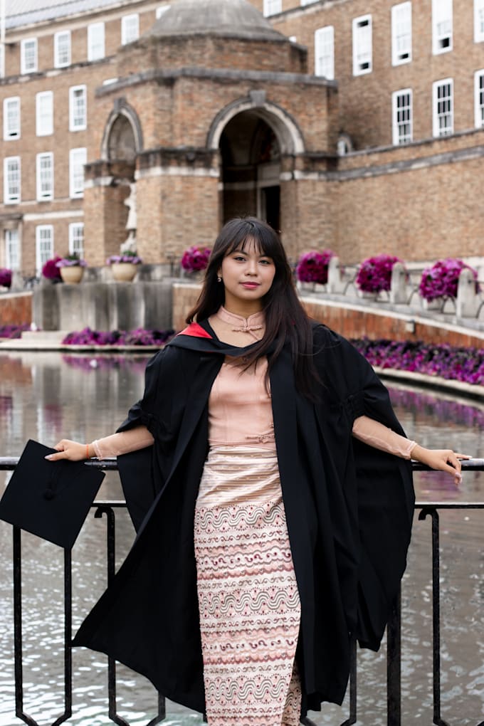 do your graduation photoshoot in bristol
