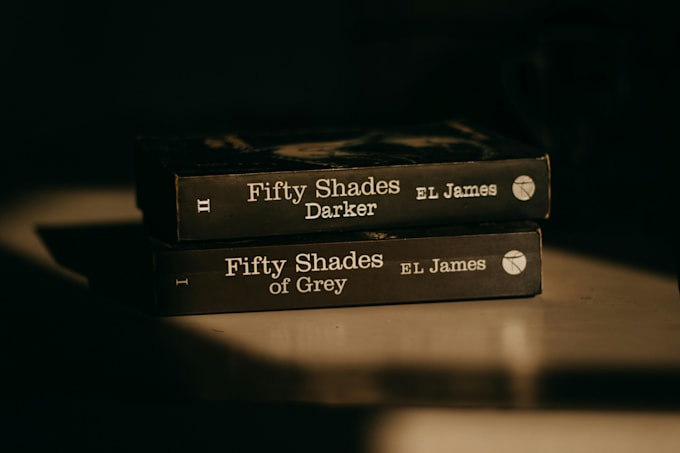 write customized romantic erotic stories