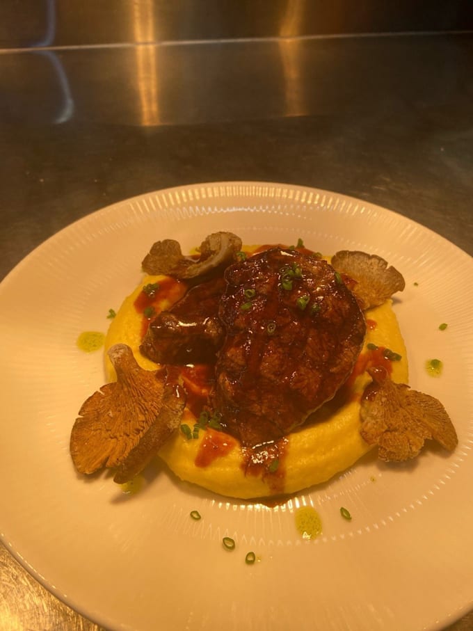 be your professional brand chef and develop menus