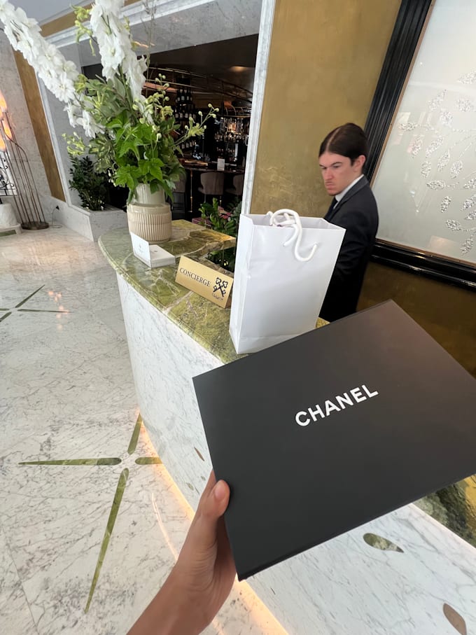 be your personal assistant in paris for shopping, pickups