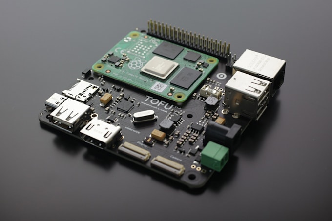 design raspberry pi cm4 cm5 carrier board custom pcb hardware