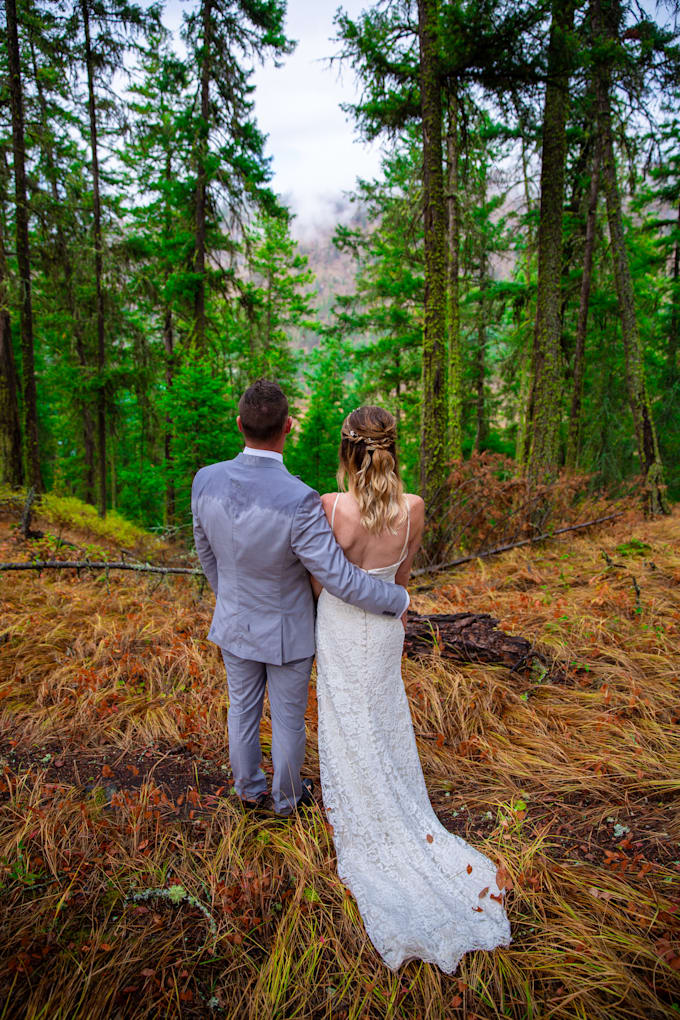 professionally retouch and edit wedding photos