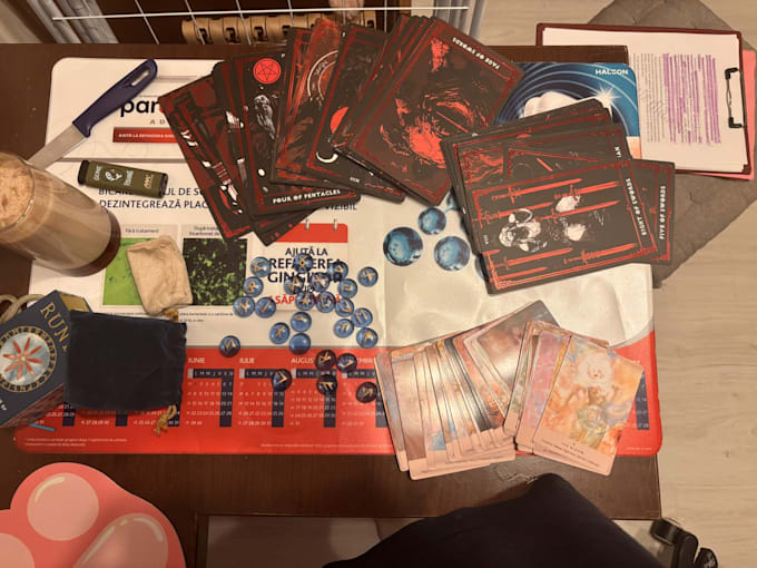 read the cards or runes for you