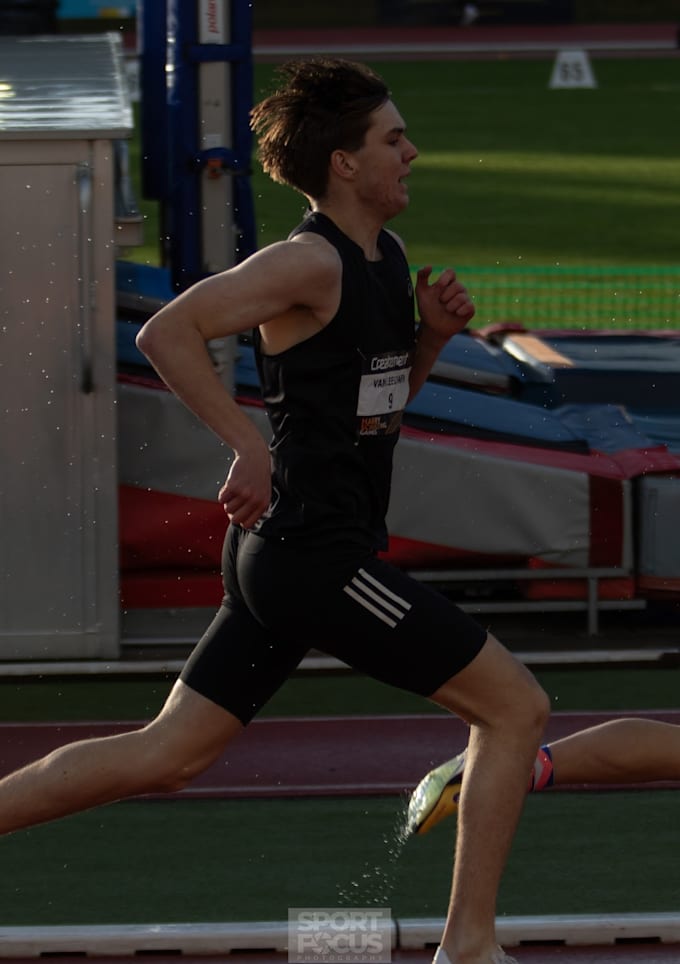 make a running training program for any distance