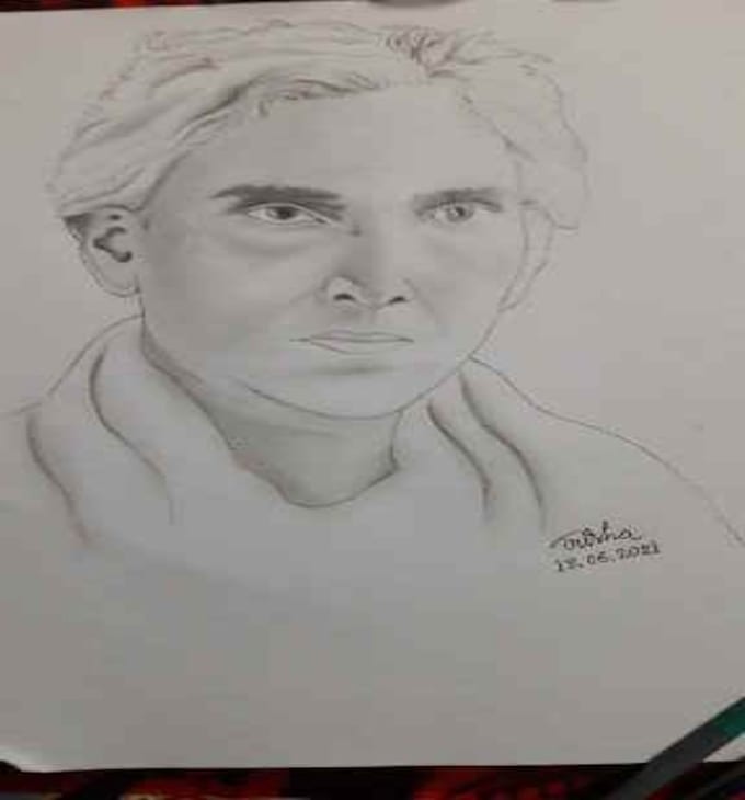 draw realistic portrait or sketch