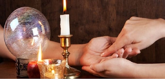 do an accurate and detailed palm reading
