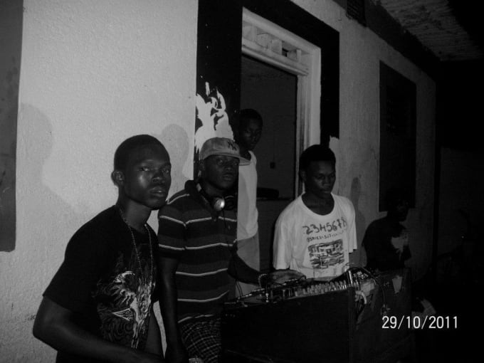 Write a reggae or dancehall song for you by Tyroneja3 Fiverr