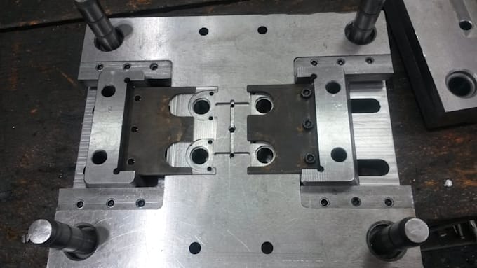 do injection mold design using solidworks