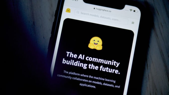 I will develop and configure custom ai chatbots using chatgpt or opensource llms - Image 3