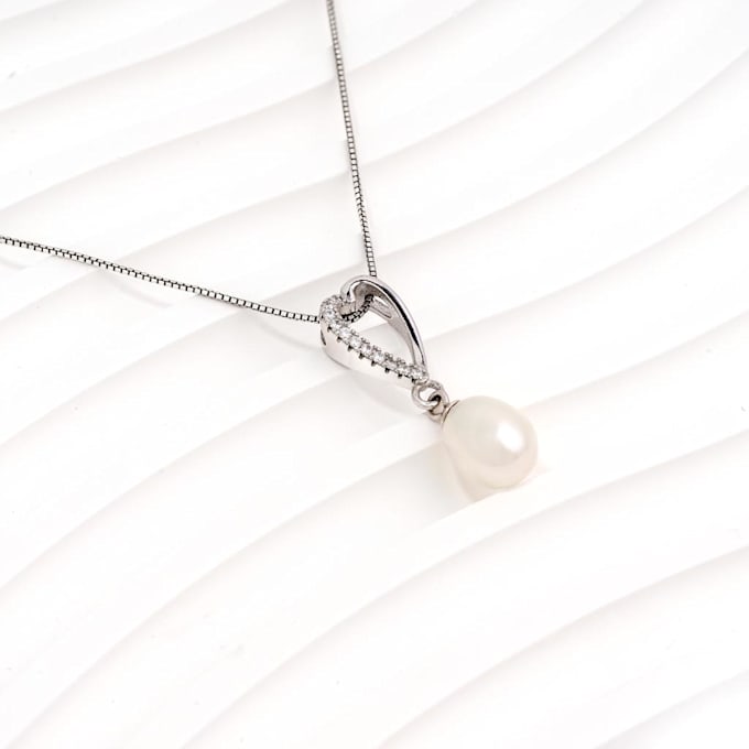 do jewelry photography in toronto canada