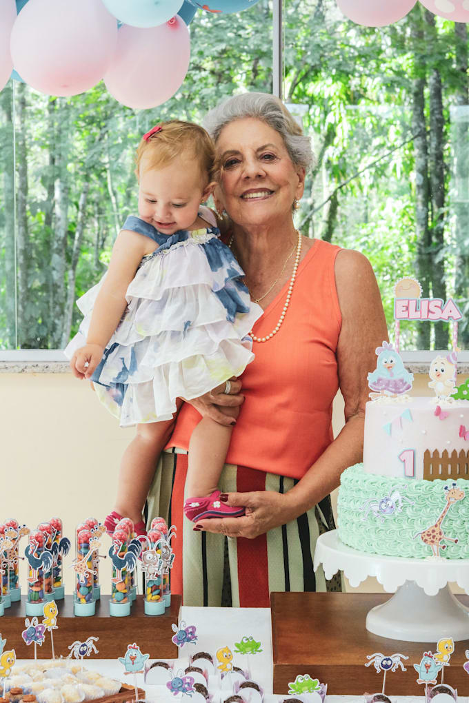 presonalize the birthday song with your babys name