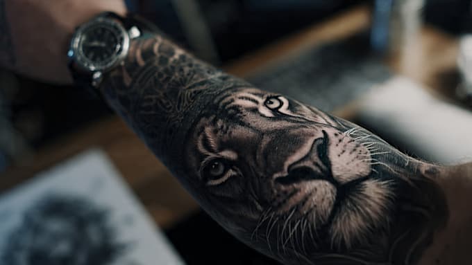 design a realistic tattoo
