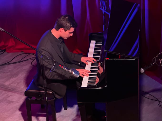 teach personalized piano lessons online