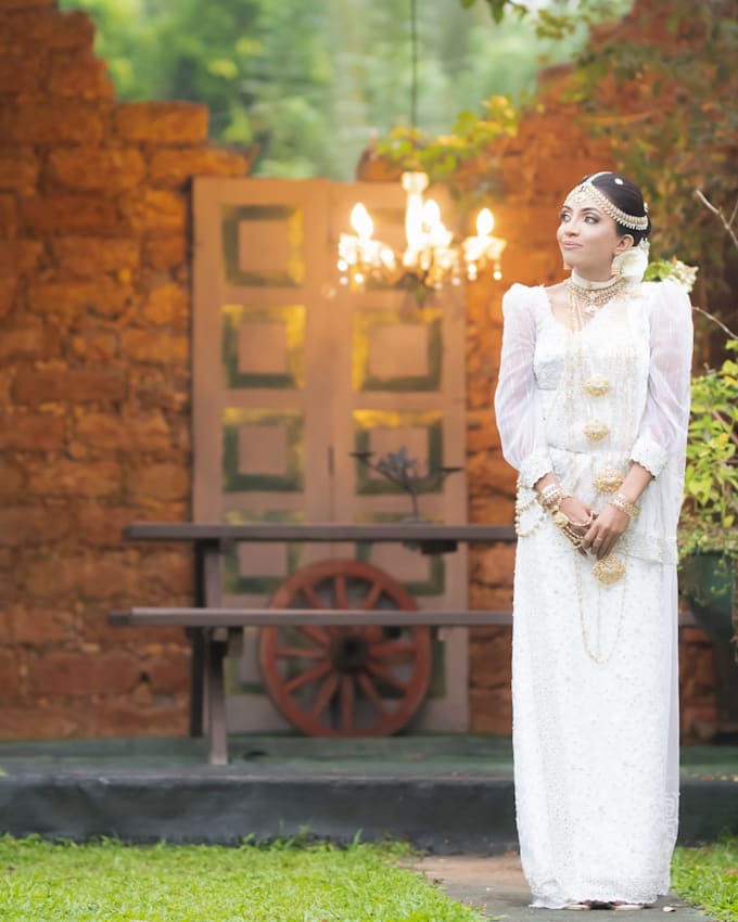 professionally edit wedding photos and retouch skin