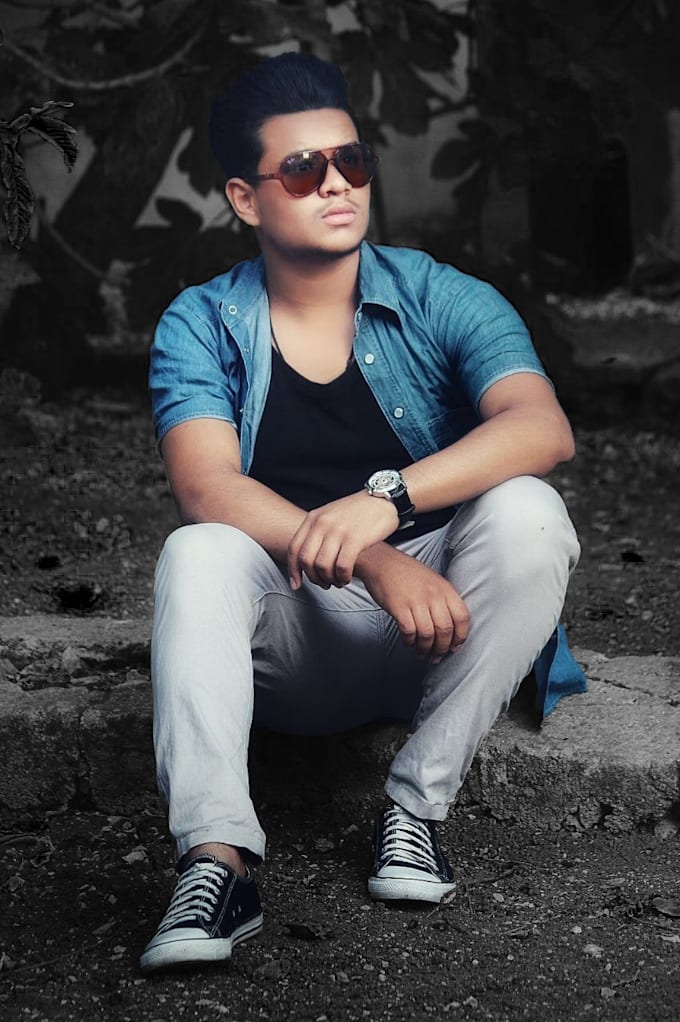 Make Your Backgroun Black And White And You Look Colorful By Hmoodh Fr