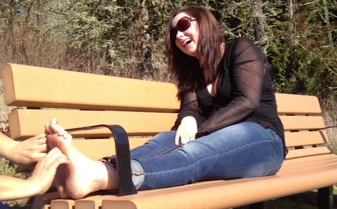 Girls barefoot girls videos busty black