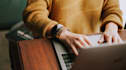 write an original article in spanish