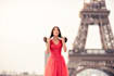 take photographs of you in paris eiffel tower