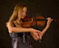 sing a Romantic song with violin