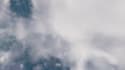 make sky into ocean logo reveal animation