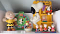 appraise a peanuts comic strip and snoopy collection